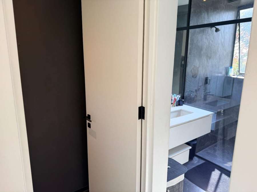2 Bedroom Property for Sale in Hyde Park Gauteng