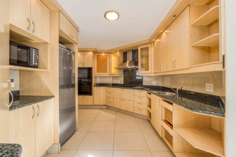 4 Bedroom Property for Sale in Fourways Gardens Gauteng