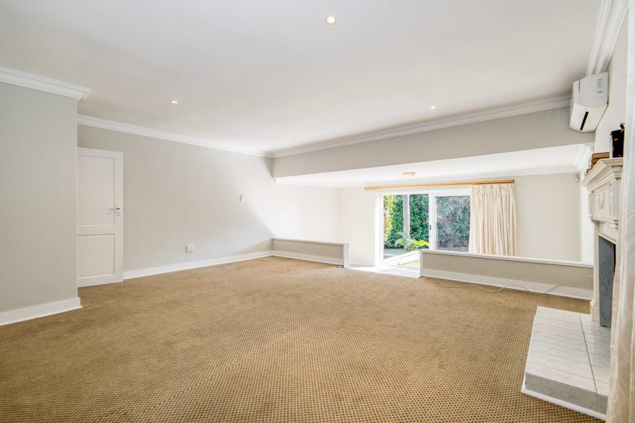 4 Bedroom Property for Sale in Fourways Gardens Gauteng