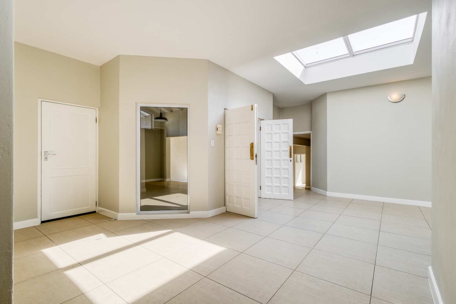4 Bedroom Property for Sale in Fourways Gardens Gauteng