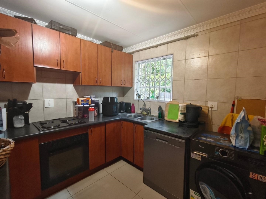 To Let 2 Bedroom Property for Rent in North Riding Gauteng