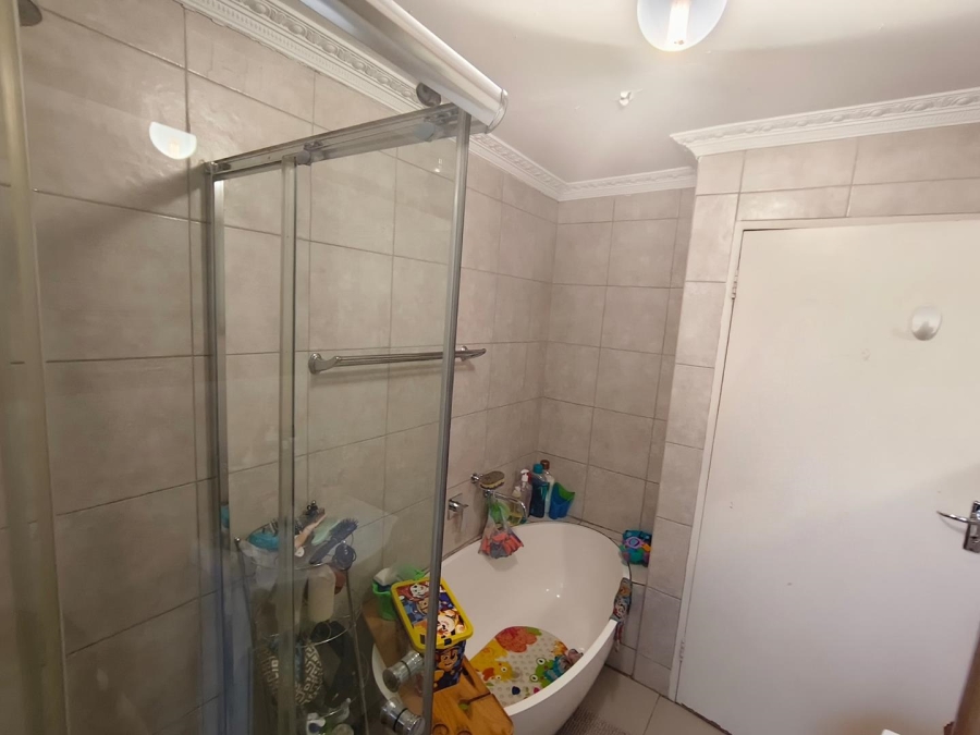 To Let 2 Bedroom Property for Rent in North Riding Gauteng