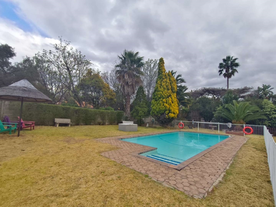 To Let 2 Bedroom Property for Rent in North Riding Gauteng