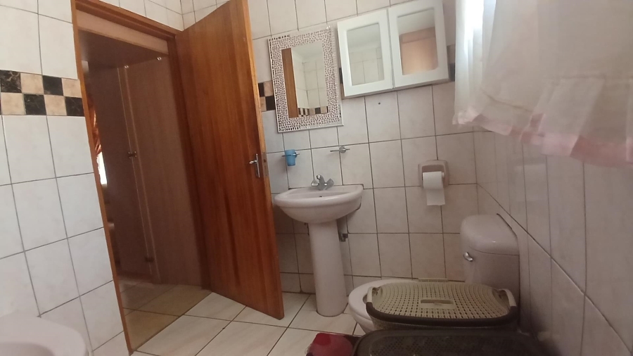 3 Bedroom Property for Sale in Mabopane Unit B Gauteng