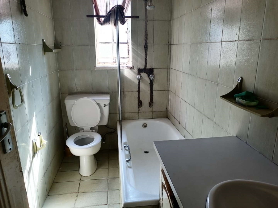 8 Bedroom Property for Sale in Rosettenville Gauteng