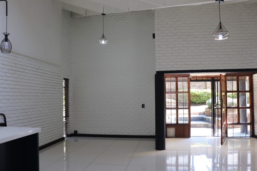 4 Bedroom Property for Sale in Strubensvallei Gauteng