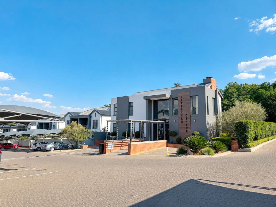 To Let 2 Bedroom Property for Rent in Broadacres Gauteng