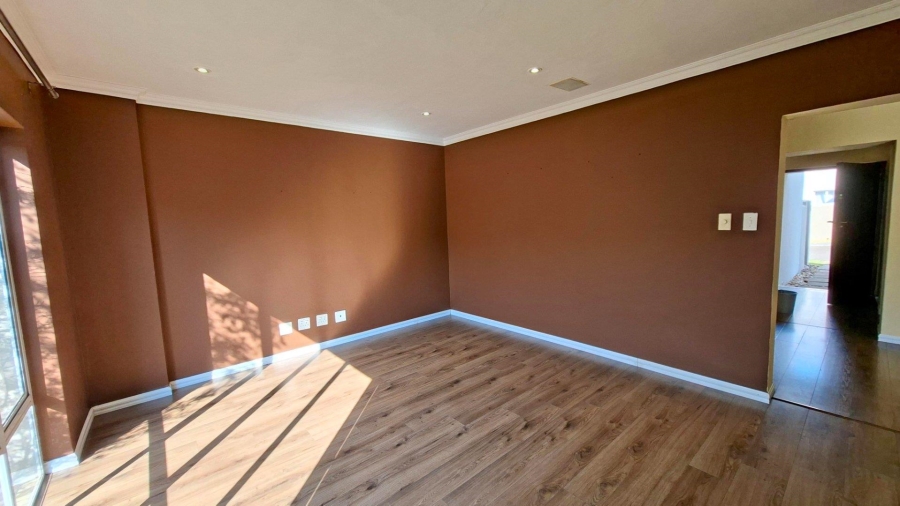 To Let 3 Bedroom Property for Rent in Edenburg Gauteng
