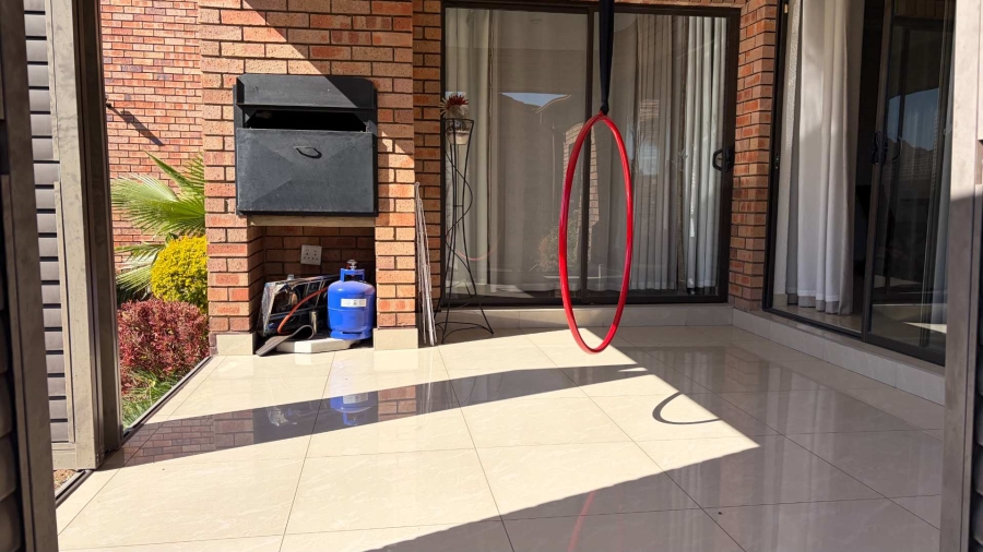 3 Bedroom Property for Sale in Noordhang Gauteng