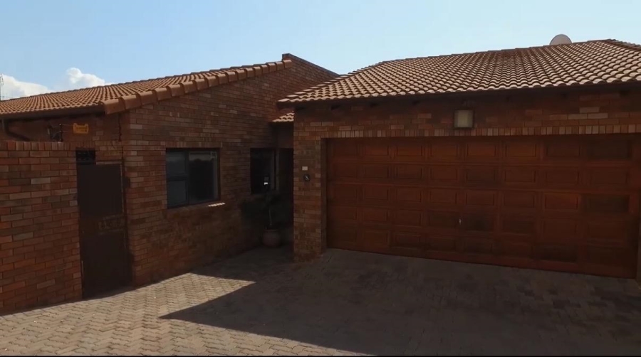 3 Bedroom Property for Sale in Noordhang Gauteng