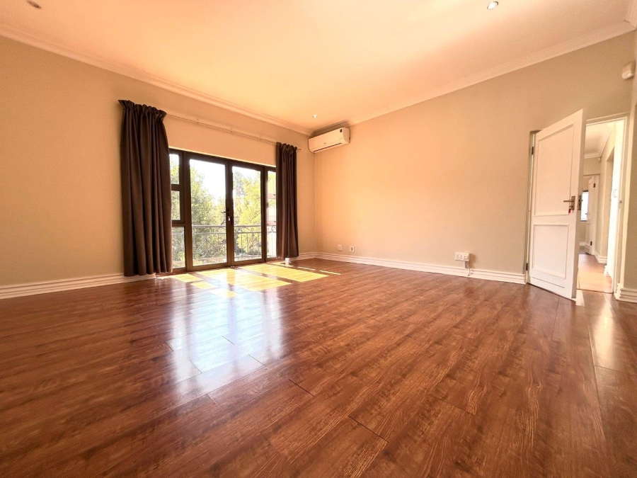 To Let 4 Bedroom Property for Rent in Silver Lakes Golf Estate Gauteng