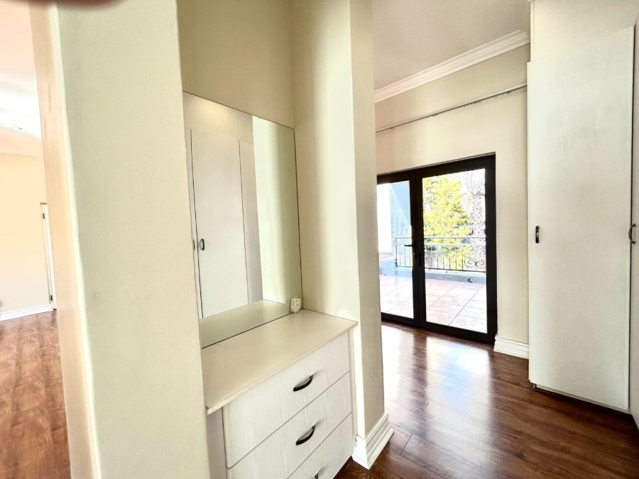 To Let 4 Bedroom Property for Rent in Silver Lakes Golf Estate Gauteng