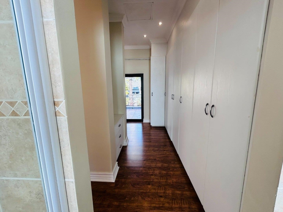 To Let 4 Bedroom Property for Rent in Silver Lakes Golf Estate Gauteng