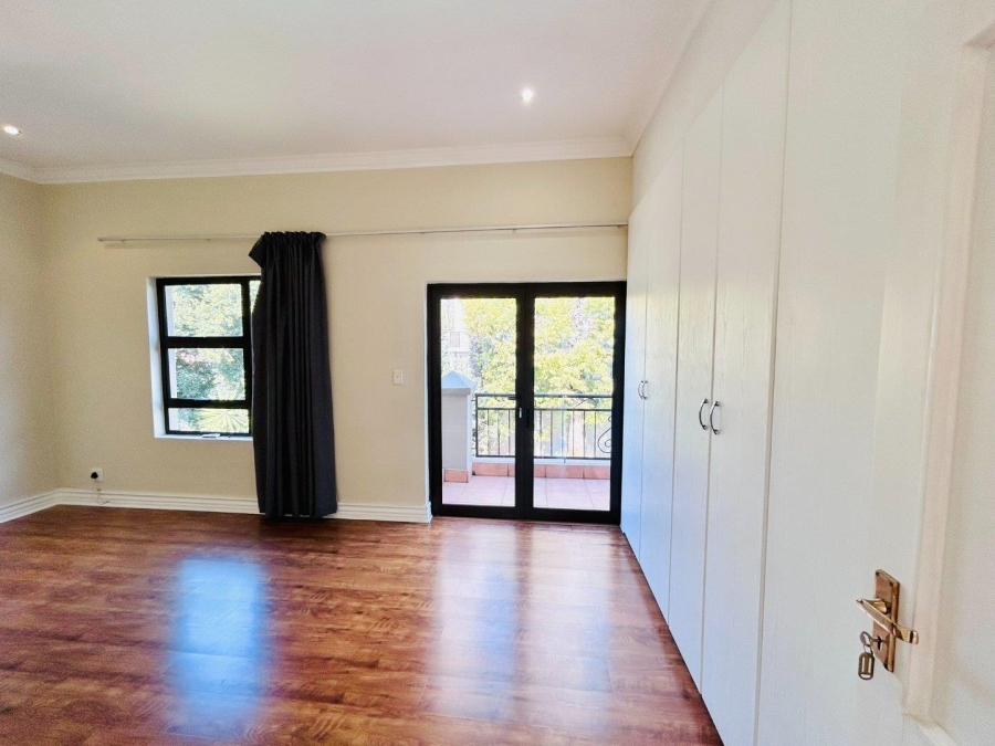 To Let 4 Bedroom Property for Rent in Silver Lakes Golf Estate Gauteng