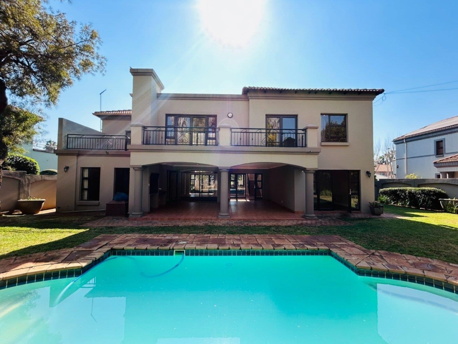 To Let 4 Bedroom Property for Rent in Silver Lakes Golf Estate Gauteng