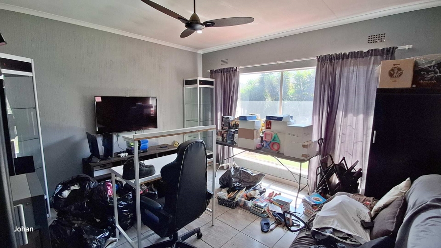 3 Bedroom Property for Sale in Verwoerdpark Gauteng