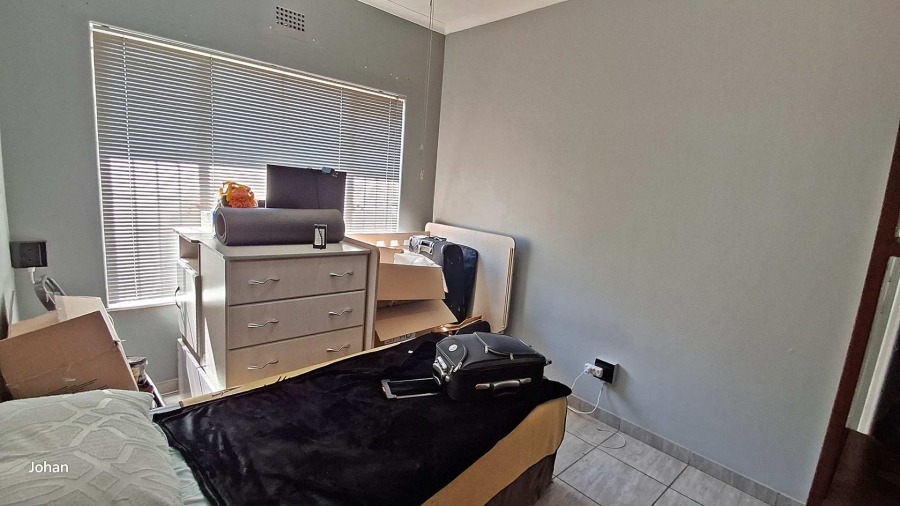 3 Bedroom Property for Sale in Verwoerdpark Gauteng