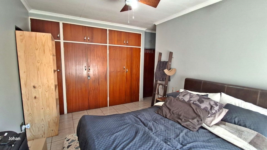 3 Bedroom Property for Sale in Verwoerdpark Gauteng