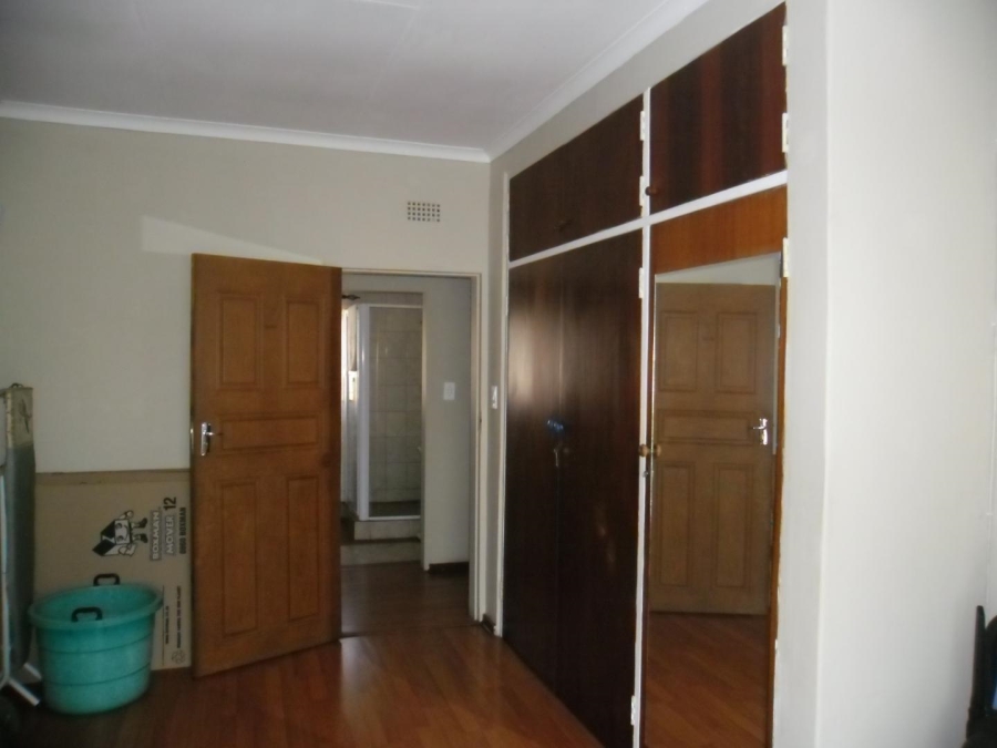 To Let 4 Bedroom Property for Rent in Brackendowns Gauteng