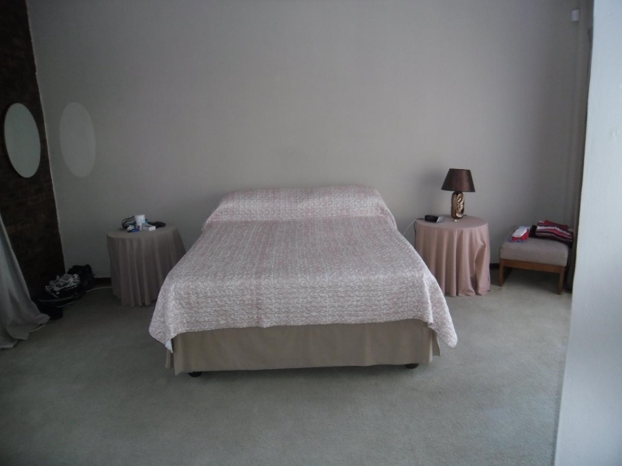 To Let 4 Bedroom Property for Rent in Brackendowns Gauteng