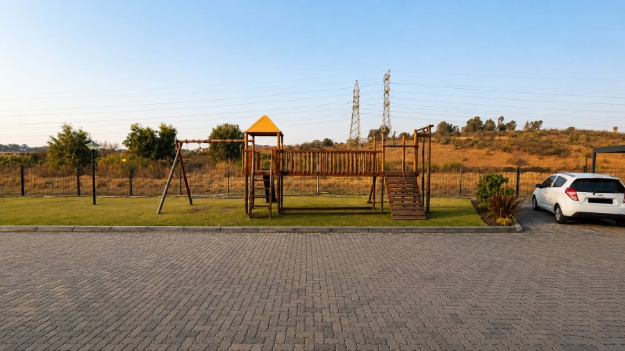 1 Bedroom Property for Sale in Wilgeheuwel Gauteng