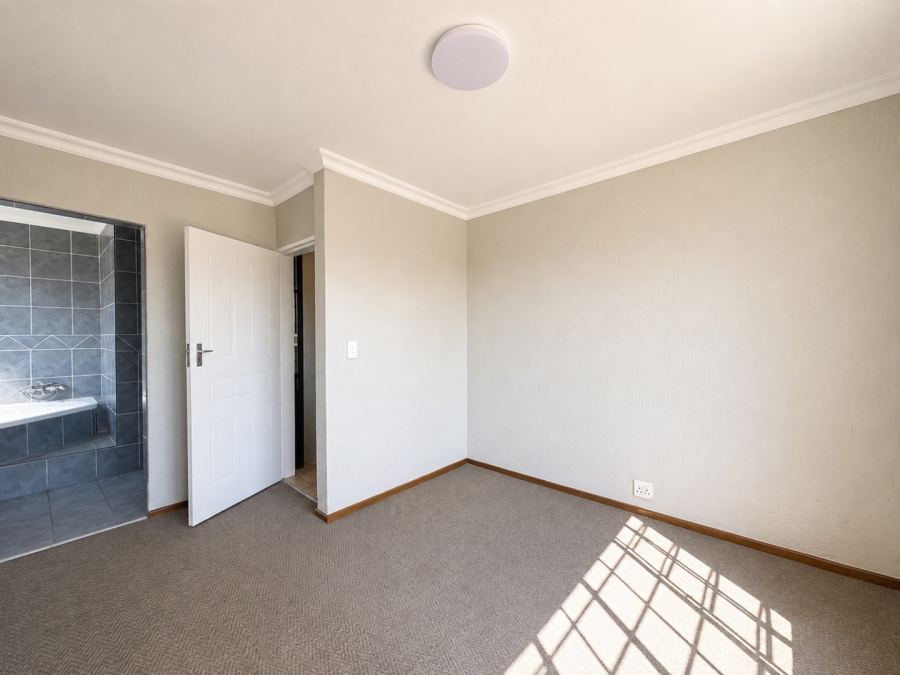 3 Bedroom Property for Sale in Moreleta Park Gauteng