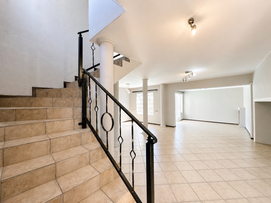 3 Bedroom Property for Sale in Moreleta Park Gauteng
