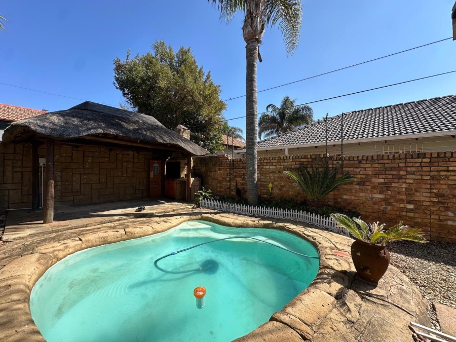 3 Bedroom Property for Sale in Moreleta Park Gauteng