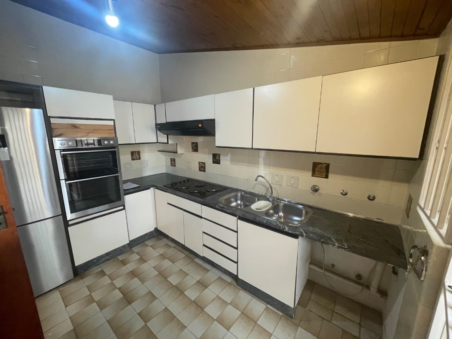 To Let 2 Bedroom Property for Rent in Hyde Park Gauteng