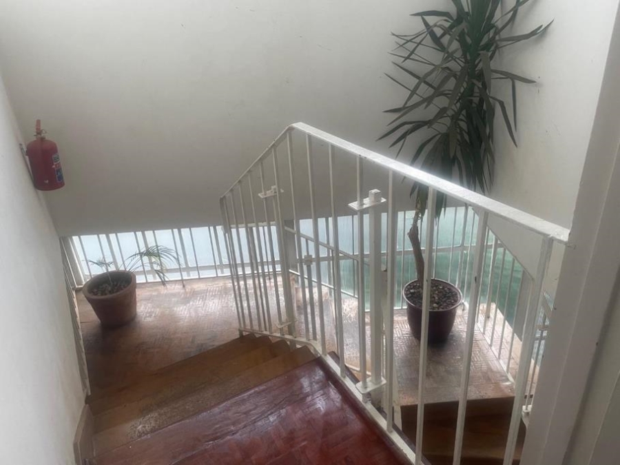 To Let 2 Bedroom Property for Rent in Illovo Gauteng