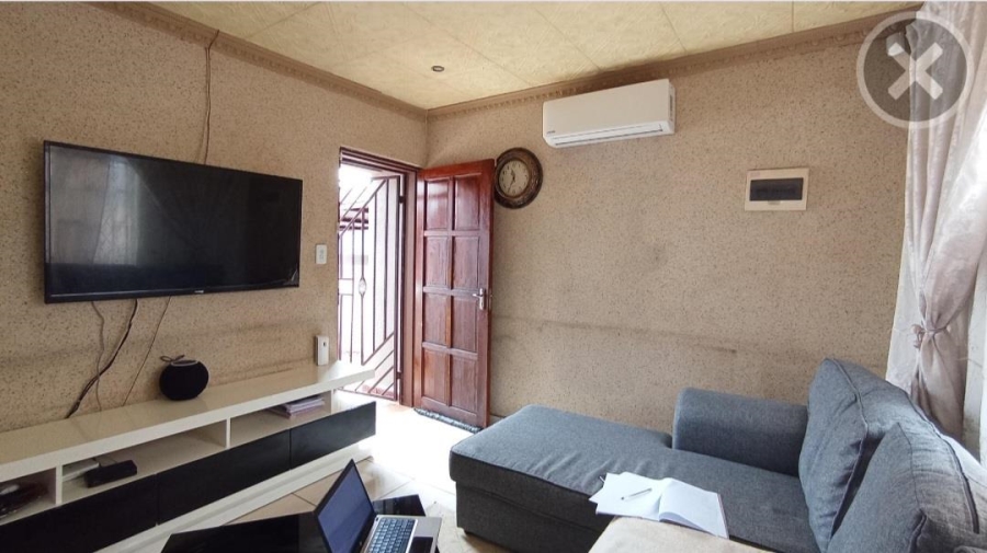 2 Bedroom Property for Sale in Soshanguve VV Gauteng