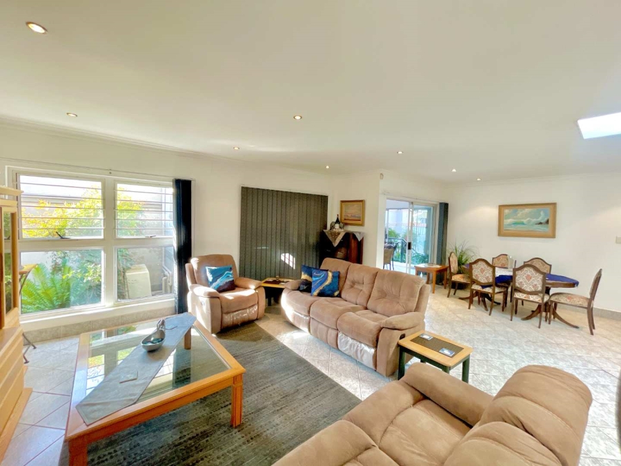 3 Bedroom Property for Sale in Die Wilgers Gauteng