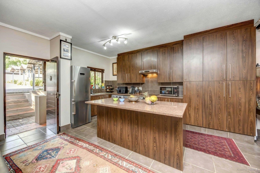 To Let 2 Bedroom Property for Rent in Douglasdale Gauteng