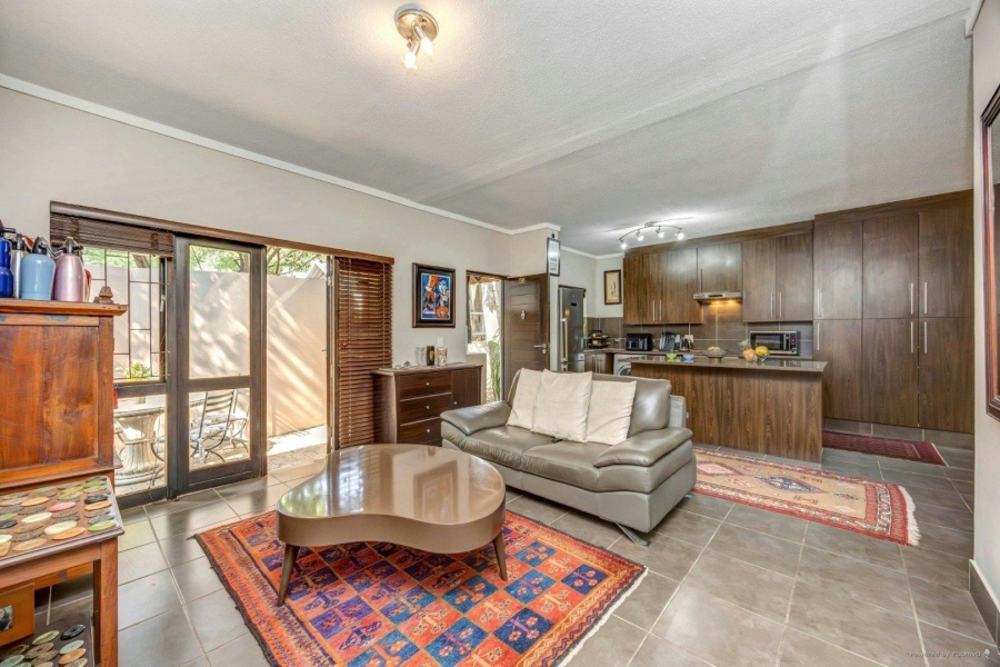 To Let 2 Bedroom Property for Rent in Douglasdale Gauteng