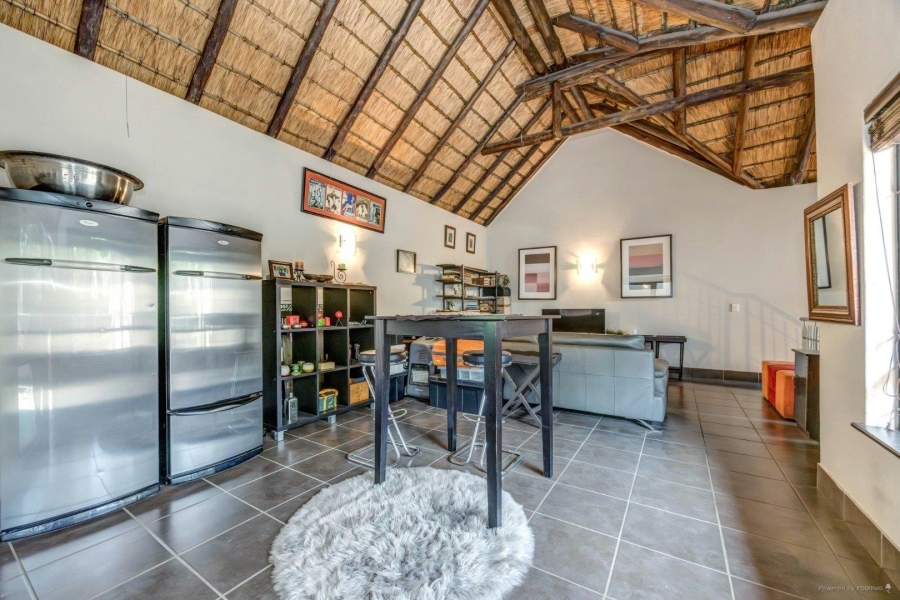 To Let 2 Bedroom Property for Rent in Douglasdale Gauteng
