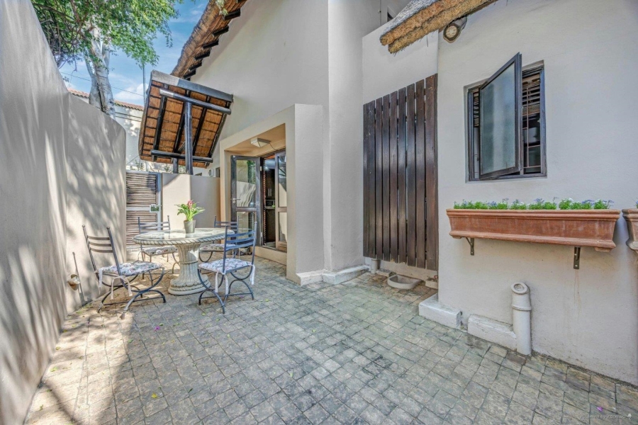 To Let 2 Bedroom Property for Rent in Douglasdale Gauteng