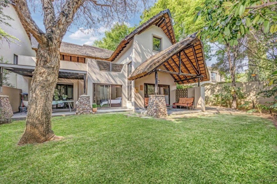 To Let 2 Bedroom Property for Rent in Douglasdale Gauteng