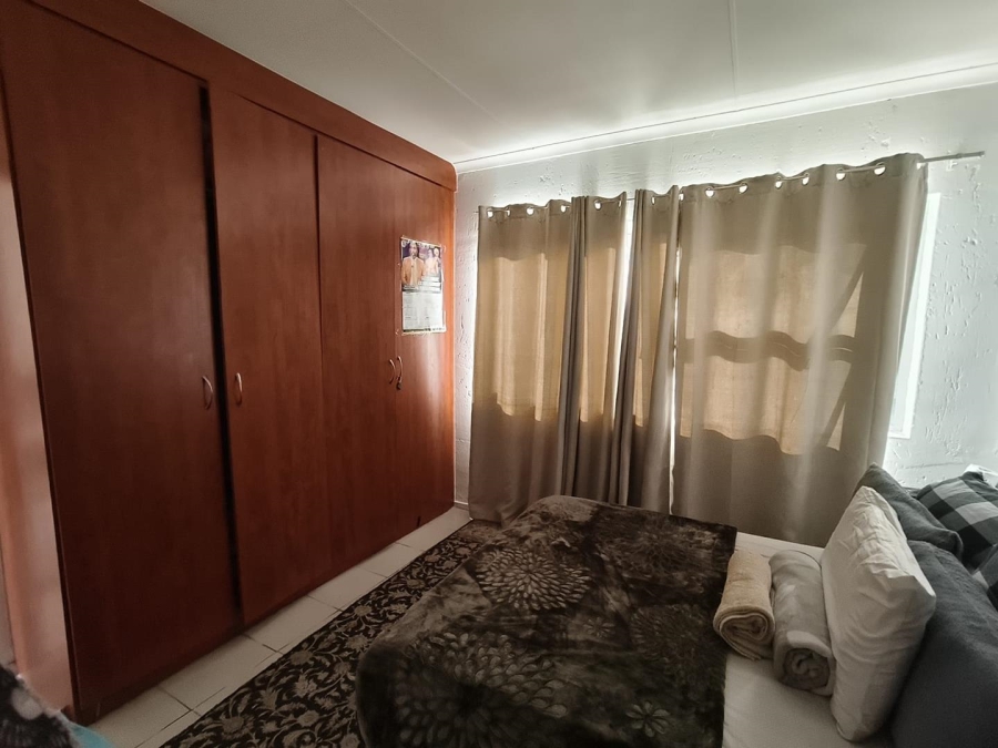 1 Bedroom Property for Sale in Ferndale Gauteng