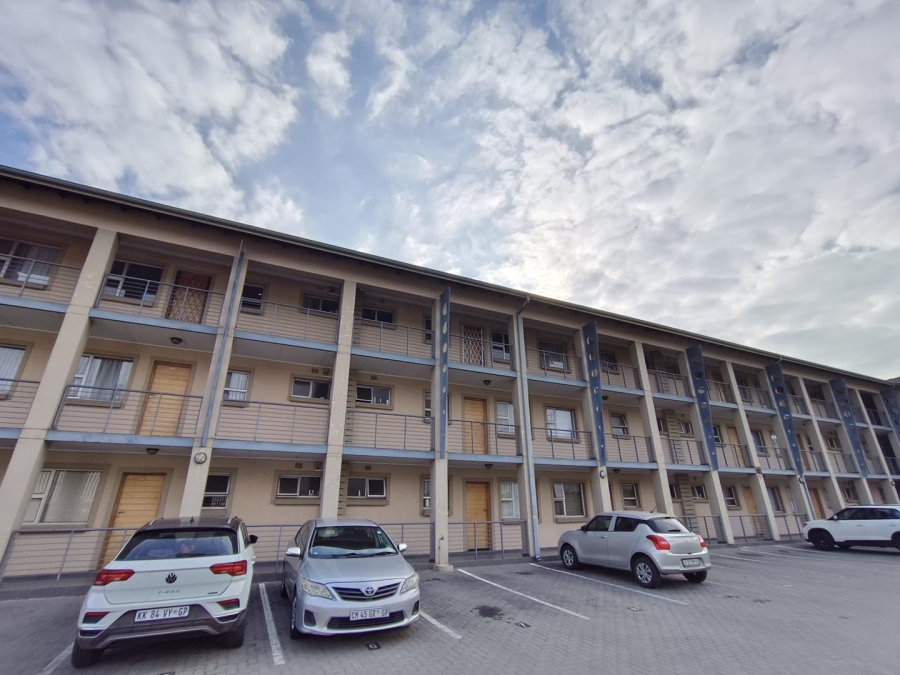 1 Bedroom Property for Sale in Ferndale Gauteng