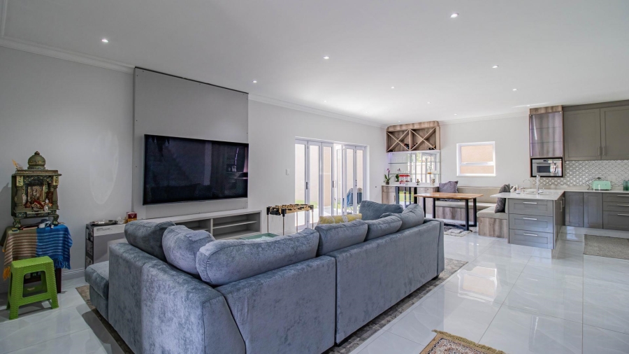 To Let 4 Bedroom Property for Rent in Craigavon Gauteng