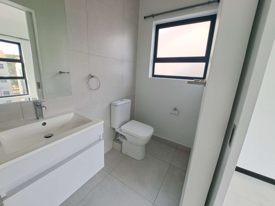 To Let 3 Bedroom Property for Rent in Broadacres Gauteng