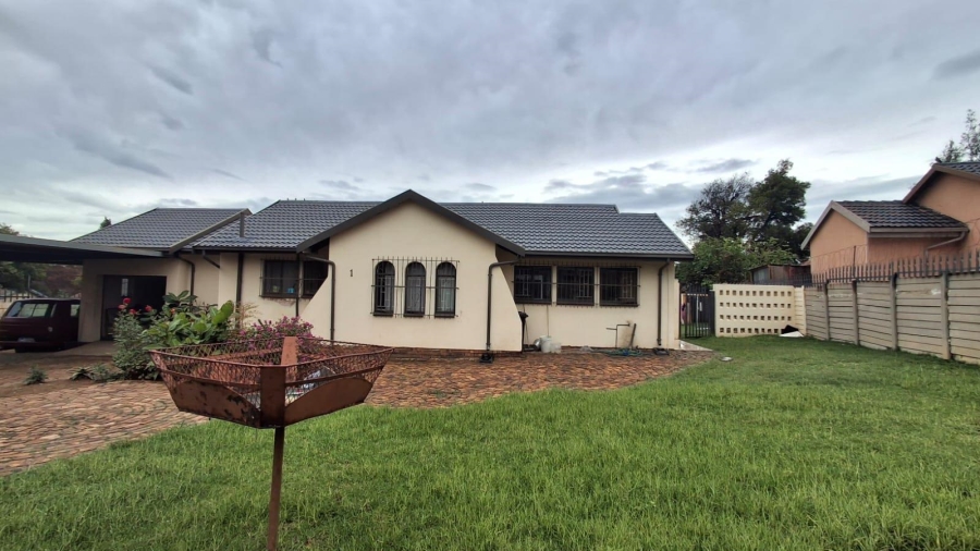 3 Bedroom Property for Sale in Birch Acres Gauteng