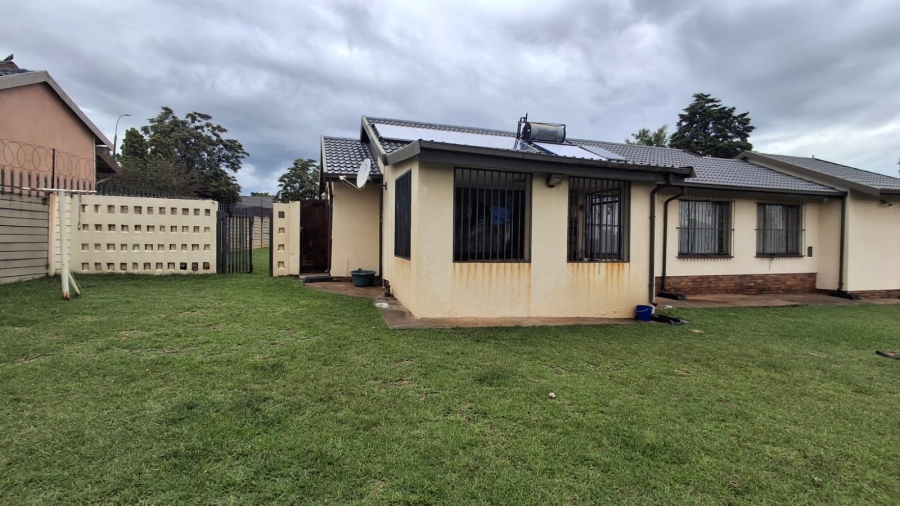 3 Bedroom Property for Sale in Birch Acres Gauteng