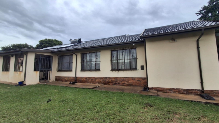 3 Bedroom Property for Sale in Birch Acres Gauteng