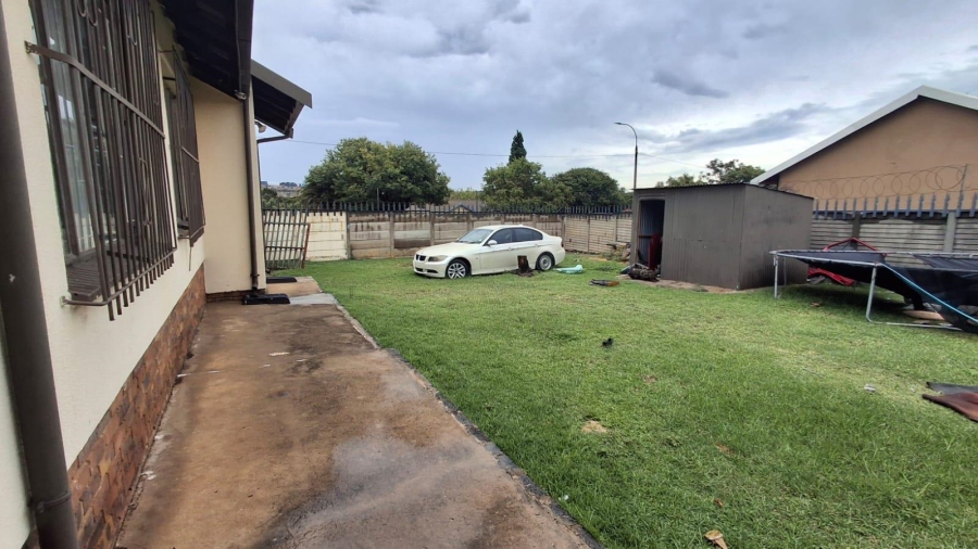 3 Bedroom Property for Sale in Birch Acres Gauteng