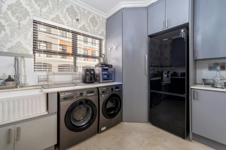 To Let 2 Bedroom Property for Rent in Craighall Gauteng