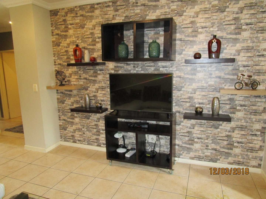 To Let 2 Bedroom Property for Rent in Morningside Gauteng