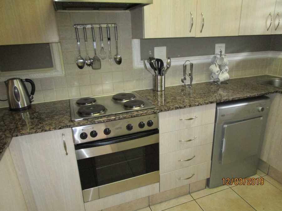 To Let 2 Bedroom Property for Rent in Morningside Gauteng