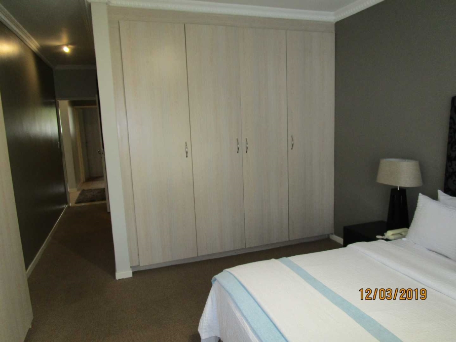 To Let 2 Bedroom Property for Rent in Morningside Gauteng