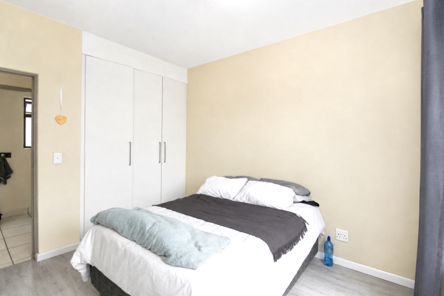 1 Bedroom Property for Sale in Douglasdale Gauteng